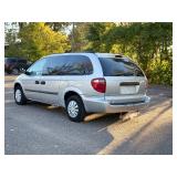 2005 DODGE GRAND CARAVAN SE *No Accidents* (NO RESERVE)