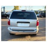 2005 DODGE GRAND CARAVAN SE *No Accidents* (NO RESERVE)