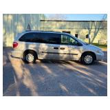 2005 DODGE GRAND CARAVAN SE *No Accidents* (NO RESERVE)