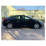 2013 HYUNDAI ELANTRA LIMITED *No Accidents* (NO RESERVE)