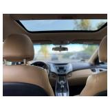 2013 HYUNDAI ELANTRA LIMITED *No Accidents* (NO RESERVE)