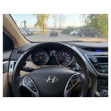 2013 HYUNDAI ELANTRA LIMITED *No Accidents* (NO RESERVE)