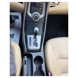 2013 HYUNDAI ELANTRA LIMITED *No Accidents* (NO RESERVE)