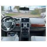 2008 CHRYSLER TOWN AND COUNTRY TOURING *2 Owner | No Accidents* (NO RESERVE)