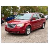2008 CHRYSLER TOWN AND COUNTRY TOURING *2 Owner | No Accidents* (NO RESERVE)