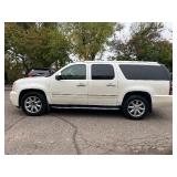 2010 GMC YUKON XL DENALI *All Wheel Drive | No Accidents* (NO RESERVE)