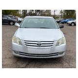 2006 TOYOTA AVALON XL *No Accidents Reported* (NO RESERVE)