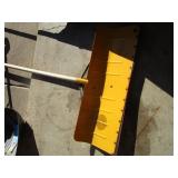 Snow Shovels, Scoop/Float