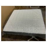 King Hybrid Mattress, Measures 78" x 75"