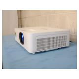 Hitachi CP-WU5505 WUXGA 5000-Lumen HD Home Theater LCD Projector / Projection System