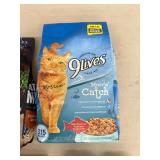 Cat Food & Treats