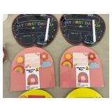 Magnetic Signs, Photo Props & Table Top Decor