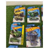 20 Hot Wheels