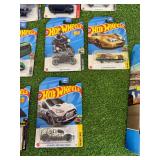 20 Hot Wheels