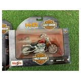 Harley-Davidson 1/18 Scale Motorcycles