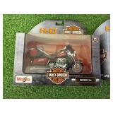 Harley-Davidson 1/18 Scale Motorcycles