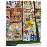32 Archie Comics Digest Magazines
