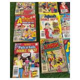 32 Archie Comics Digest Magazines