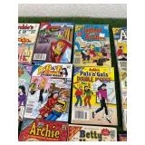 32 Archie Comics Digest Magazines