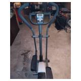 Momentum 620 Elliptical Machine