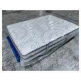 Serta iComfort Hybrid Vantage II Plush Queen Mattress - MSRP $1,299.00 - No Reserve!