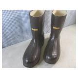 (BS) Pair of Thinsulate Rubber Boot...