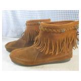 (CS) Pair of Minnetonka Women