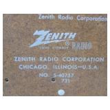 (CS) Vintage Zenith A733 AM/FM Alar...