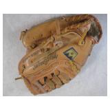(CSB) 3 Baseball Gloves - Spalding ...