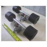 (BS) Set of Skatboard/Longboard Tru...