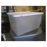 (G-1) 4 Assorted Totes with Lids...