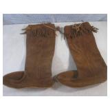 (CS) Fringed Suede Moccasin Boots S...