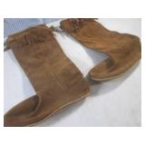 (CS) Fringed Suede Moccasin Boots S...