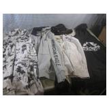 (D-2) 4 Hoodies Adidas, American Ea...