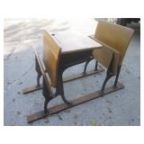 (UD3) Vintage 2-Seat School Desk...