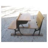 (UD3) Vintage 2-Seat School Desk...