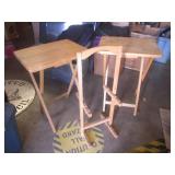 (BR2) 2 Wood TV Trays with Stand...