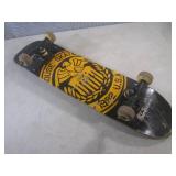 (F-3) Bird House Skateboard...