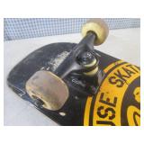 (F-3) Bird House Skateboard...
