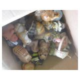(F-1) Box of Assorted Small Decor /...