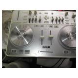 djay algoriddim Vestax for the peop...