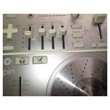 djay algoriddim Vestax for the peop...