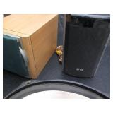 Random speakers and musical equipme...