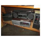 Lot of vintage AM/FM radios, plus a...