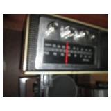 Lot of vintage AM/FM radios, plus a...