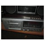 Lot of vintage AM/FM radios, plus a...
