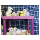 Rabbit themed planters, figures, ca...