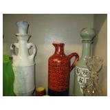 Vintage decanters, vases and musc h...