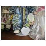 Assorted theme Precious Moments dol...