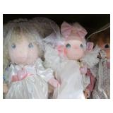 Assorted theme Precious Moments dol...
